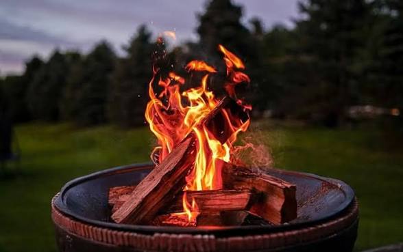Backyard Fire @ Heather's